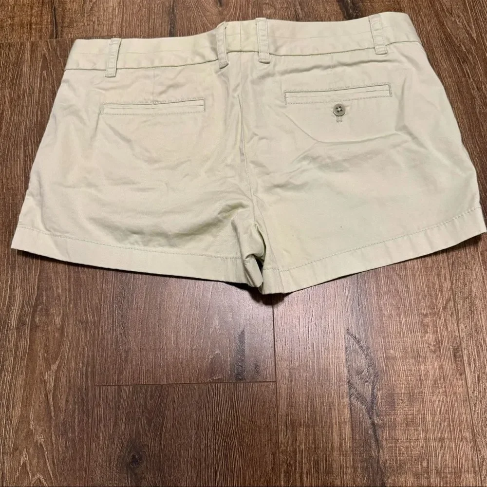 NWT J.Crew Soft Pastel Mint Green 3” Broken-In Chino Shorts Size 12